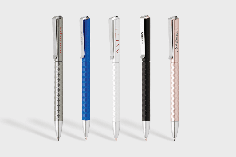 Pennen met ruitpatroon